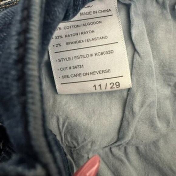 Kancan High Rise Jean Shorts Women's 11 Dark Blue Wash Denim Raw Hem Summer - Picture 4 of 6